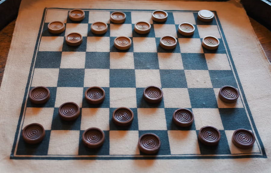 How To Play Checkers Mastering The Art Of The Jump Boar Gamer How To Play Checkers Mastering The Art Of The Jump Boar Gamer